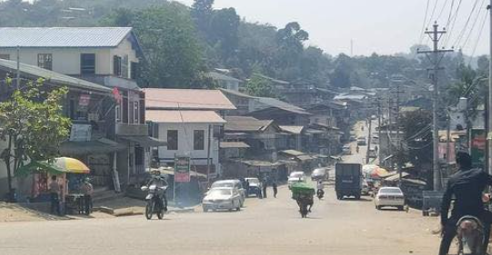 缅北帕敢发生持枪抢劫摩托车案件，劫匪对受害者请求视而不见