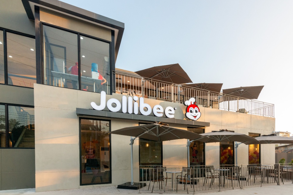 Jollibee 2023年第四季度净收入飙升六倍