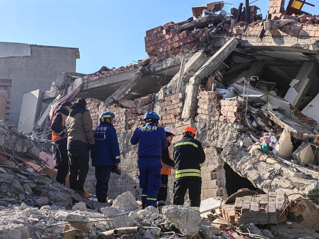 土叙两国超3.3万人在地震中遇难