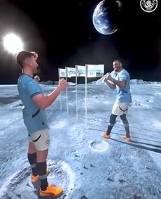 曼城官方发布特效短片，沃克登上月球将连冠旗帜插了上去