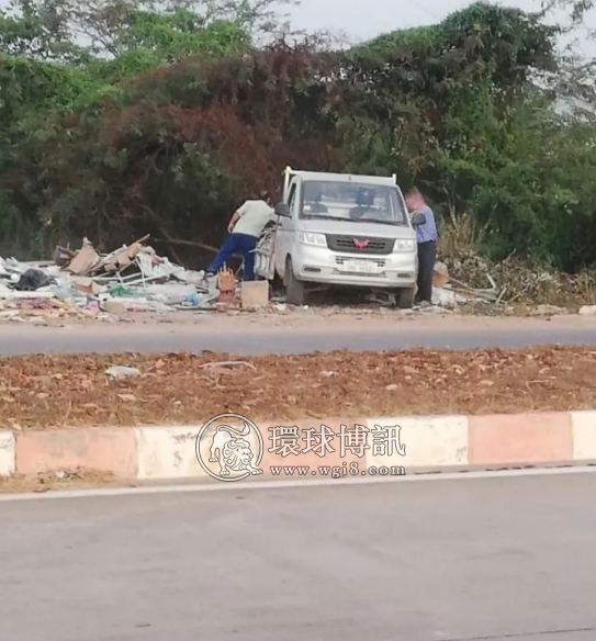 隔着屏幕都尴尬 老挝民众曝光中国人员乱扔垃圾！